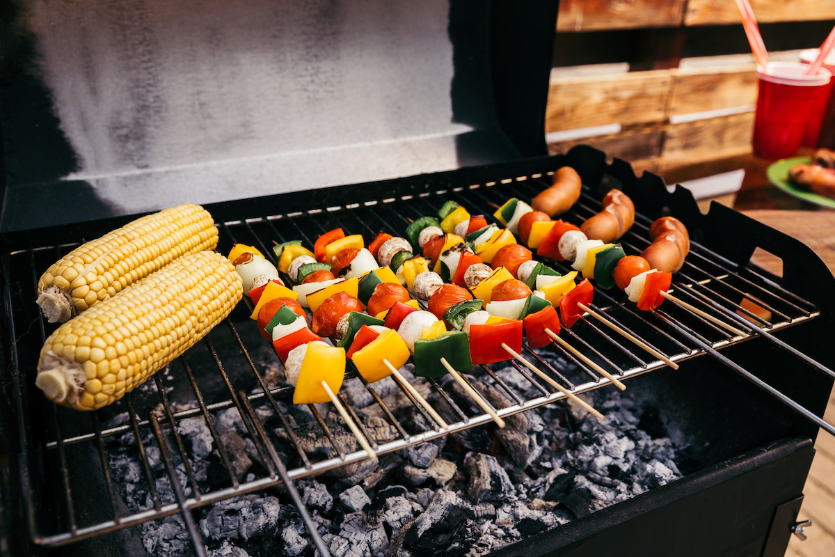 Melegítő konyha, grillező, bográcsozó